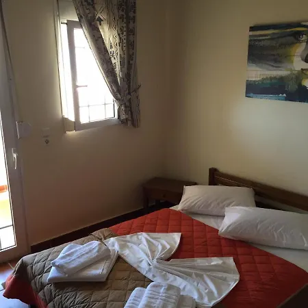 Toulipa Rooms Agia Ermioni Dış mekan fotoğraf